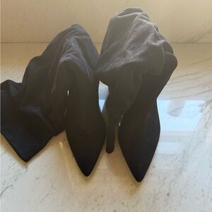 Elegant Black Women's boots .